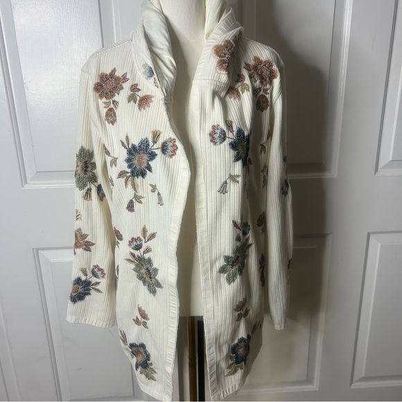 NWT (size L) Driftwood Jeans Corded Shelly Kimono with Embroidery Vintage Floral - Picture 3 of 9